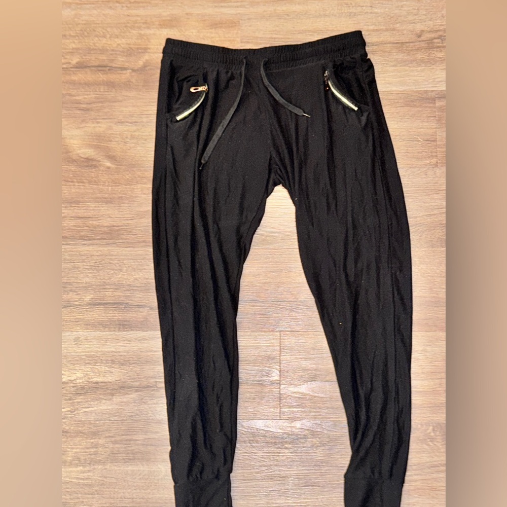Black Joggers with Gold Zipper Pockets – Size L/XL